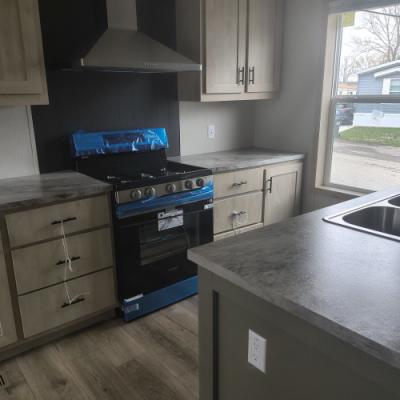 Photo 3 of 8 of home located at 27 Crestwood Drive #0124 Middletown, IN 47356