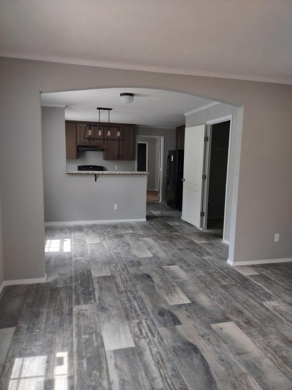 2024 Mansion 136W 8076  Home