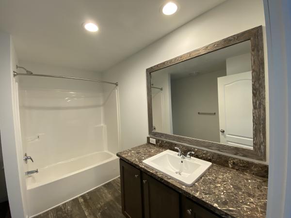 2022 Clayton 81RDH24483A Mobile Home