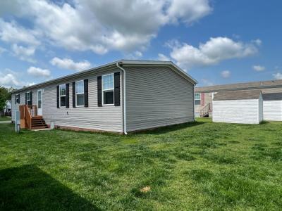 Photo 2 of 3 of home located at 323 Sunset Court Batavia, OH 45103