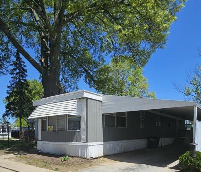 Photo 3 of 10 of home located at 340 S. Reynolds Rd. Lot 108 Toledo, OH 43615
