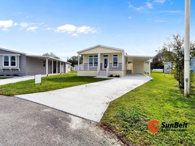 Photo 1 of 26 of home located at 55 Oak Street Labelle, FL 33935