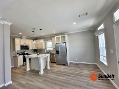 Photo 4 of 26 of home located at 55 Oak Street Labelle, FL 33935