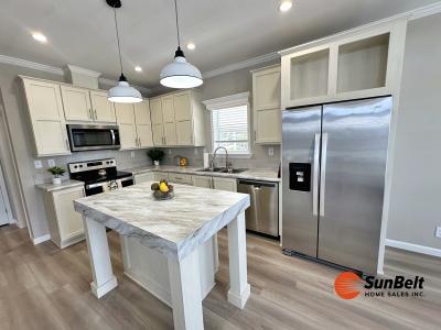 Photo 5 of 26 of home located at 55 Oak Street Labelle, FL 33935