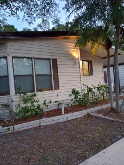 Photo 2 of 8 of home located at 1001 Starkey Road, #312 Largo, FL 33771