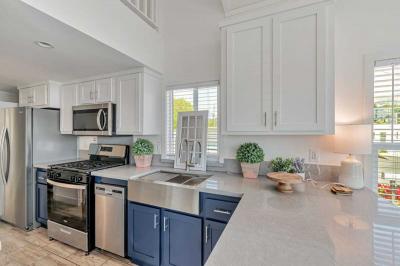 Photo 4 of 13 of home located at 1700 El Camino Real #09-12 South San Francisco, CA 94080
