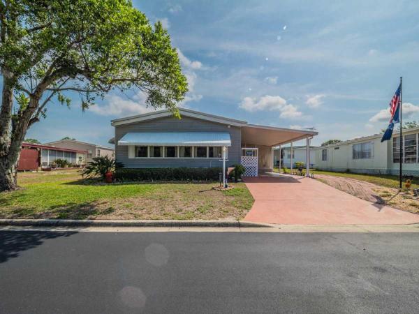 Photo 1 of 2 of home located at 25824 Barcelona Blvd Leesburg, FL 34788