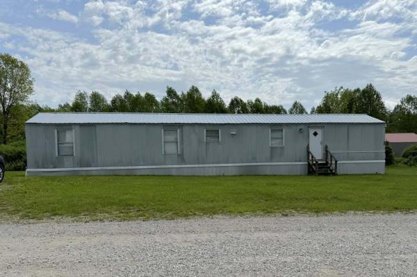 Photo 1 of 2 of home located at 36 Braxton Lane Lily, KY 40740