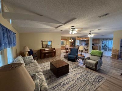 Photo 4 of 8 of home located at 1631 Deverly Dr. #812 Lakeland, FL 33801