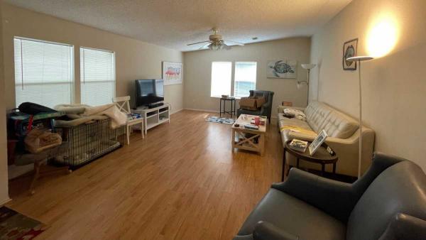 1993 Fleetwood Manufactured Home