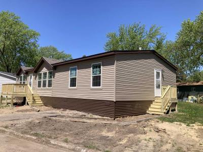Photo 3 of 27 of home located at 3327 90th Curve NE Blaine, MN 55449