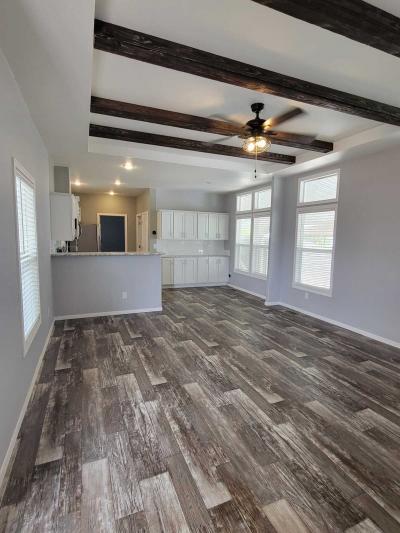 Photo 4 of 13 of home located at 8401 S Kolb Rd Tucson, AZ 85756