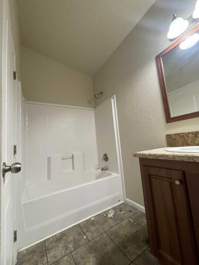 Photo 5 of 10 of home located at 2650 W Union Hills Phoenix, AZ 85027