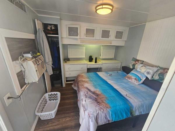 Vindale Mobile Home