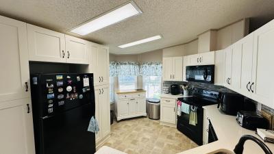 Photo 4 of 19 of home located at 8915 W Forest View Drive Homosassa, FL 34448