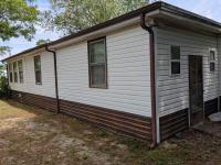 1985 Champion Manufactured Home
