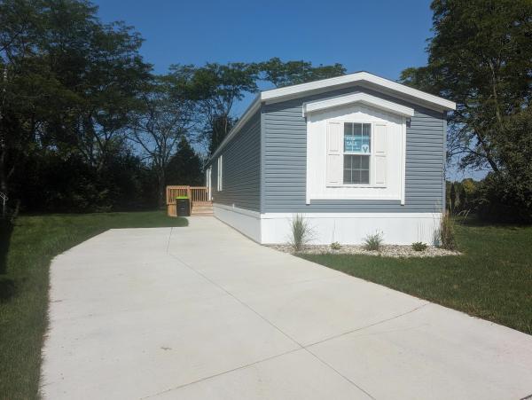 Photo 1 of 2 of home located at 1984 Campus Drive Lot Cp1984 Saginaw, MI 48604