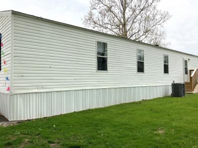 Photo 2 of 21 of home located at 106 Oren Lane Galesburg, IL 61401
