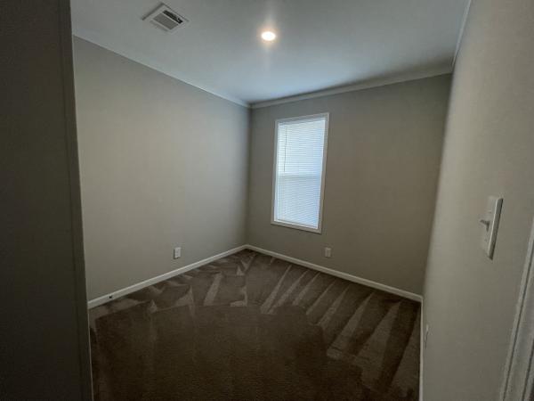 2021 Palm Harbor 340LS24482E Mobile Home