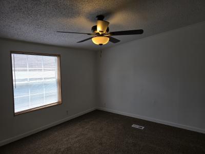 Photo 4 of 11 of home located at 6994 Chippewa Dr Romulus, MI 48174