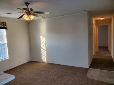 Photo 4 of 10 of home located at 6835 Laramie Dr Romulus, MI 48174