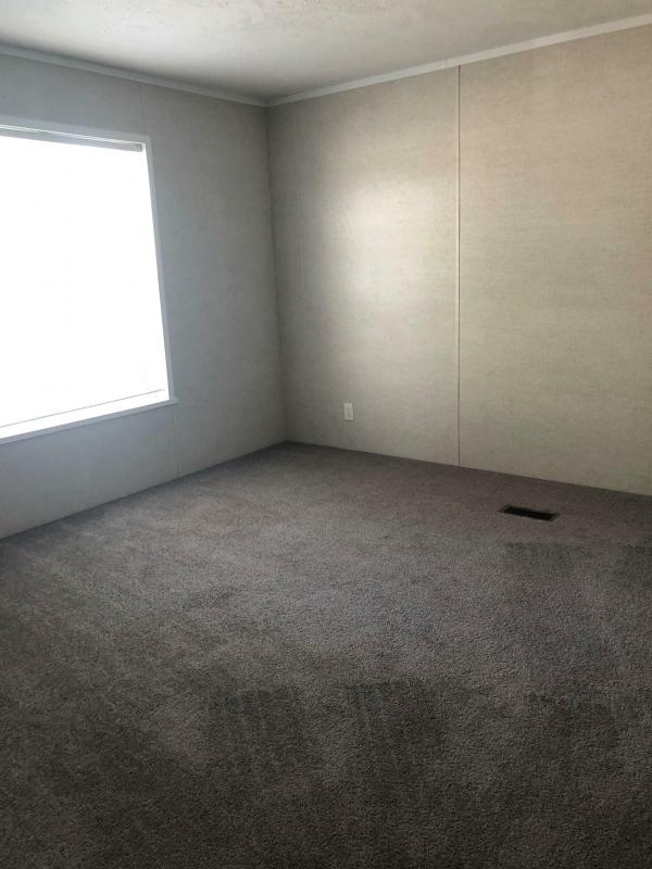 2022 Champion 2856 221  Home