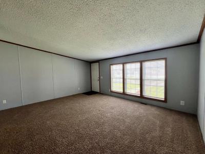 Photo 4 of 7 of home located at 4060 Knightsbridge Lane Jackson, MI 49201