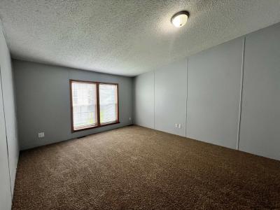 Photo 5 of 7 of home located at 4060 Knightsbridge Lane Jackson, MI 49201