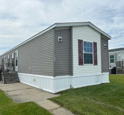 Mobile Home at 25178 Oxford Woodhaven, MI 48183
