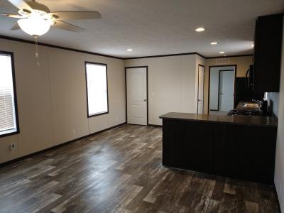 Photo 2 of 7 of home located at 321 Kennedy Ct Davison, MI 48423