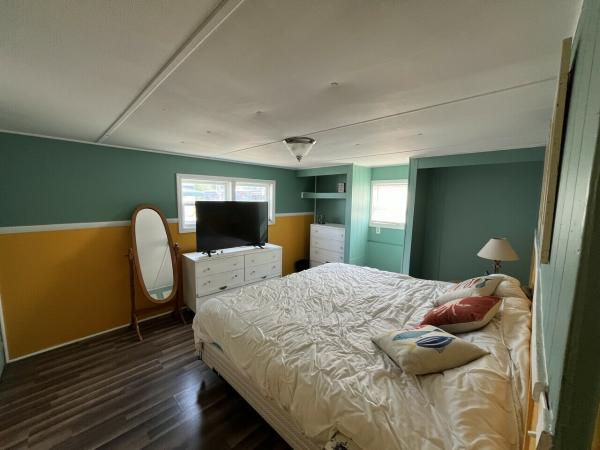 1975 MONTB  Home
