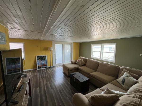 1975 MONTB  Home
