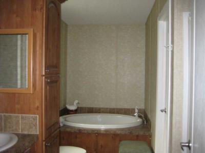 Photo 3 of 8 of home located at 109 SW Sweetbay Court Lake City, FL 32024