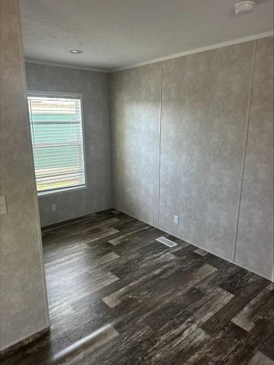 Photo 2 of 8 of home located at 2555 Hedrick Ct. Decatur, IL 62526