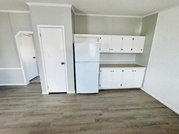 1996 Commadore Manufactured Home