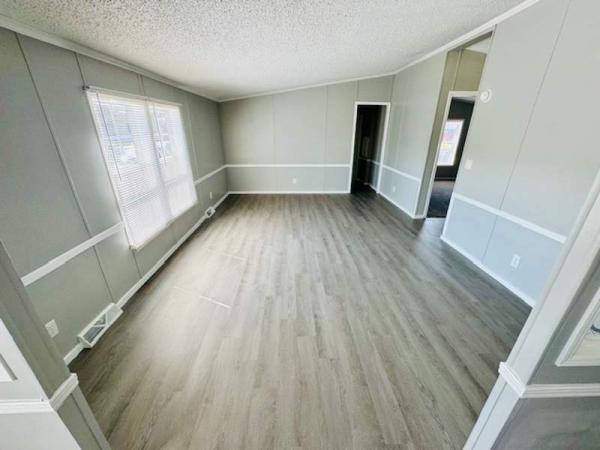 1996 Commadore Manufactured Home