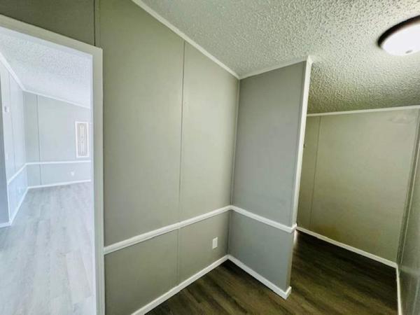 1996 Commadore Manufactured Home
