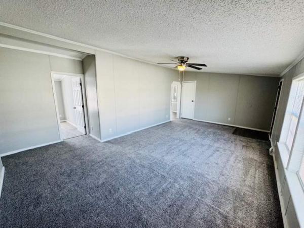 1996 Commadore Manufactured Home