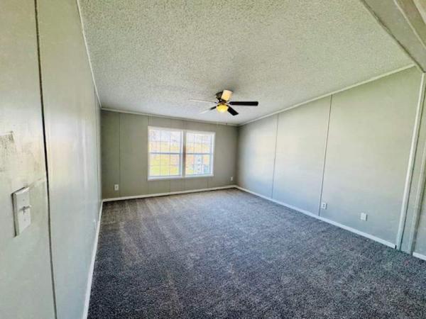 1996 Commadore Manufactured Home