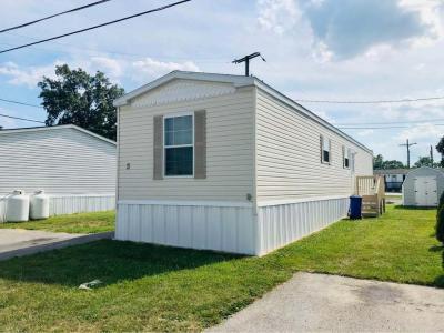 Photo 2 of 8 of home located at 6620 Washington Blvd Lot 5 Elkridge Mobile Home Park, MD 21075