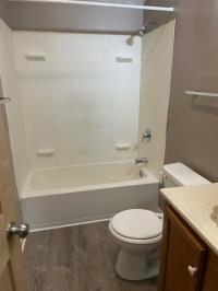 1991 Holly Park Manufactured Home