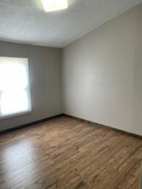 1991 Holly Park Manufactured Home