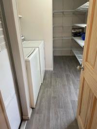 1991 Holly Park Manufactured Home