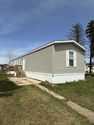 Mobile Home at 7884 East Circle Dr Parma, MI 49269