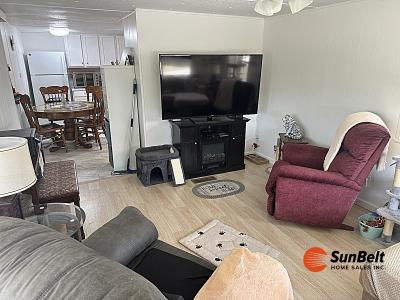 Photo 5 of 12 of home located at 3356 E Dale Street Leesburg, FL 34788