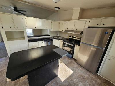 Photo 3 of 13 of home located at 76332 Rainbow St #27 Oakridge, OR 97463