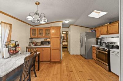 Photo 4 of 10 of home located at 805 Macbeth Cir Lakeville, MN 55044
