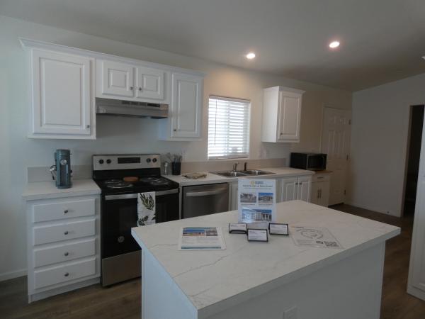 2025 Champion SRE2844PC Mobile Home