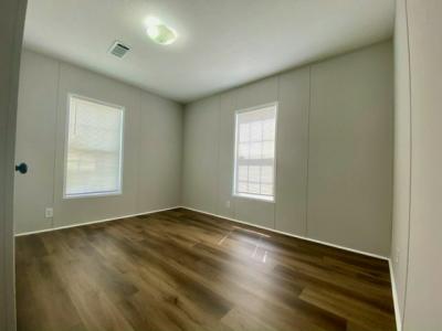 Photo 5 of 6 of home located at 6526 Stardust Lane Orlando, FL 32818