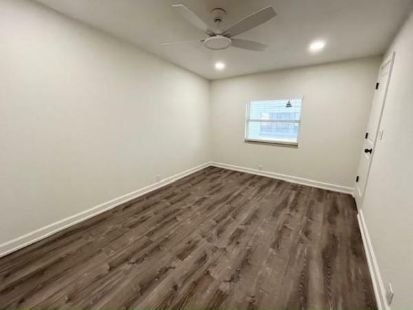 1988 Palm Manufactured Home